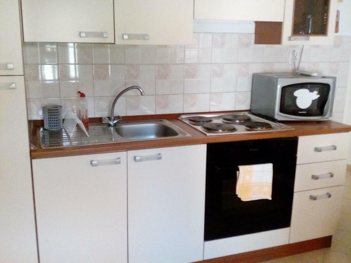 Apartmani Sersic Baška Buitenkant foto